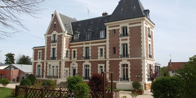 ADES Association d’Éducation Spécialisée